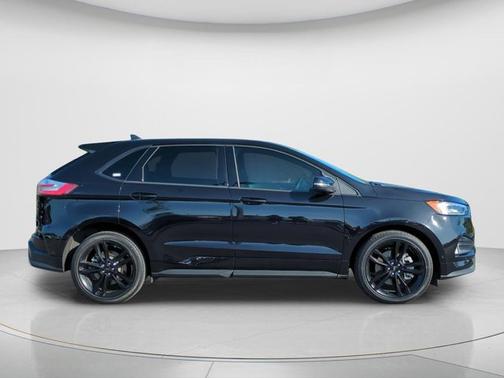 AGATE BLACK METALLIC 2022 Ford Edge ST