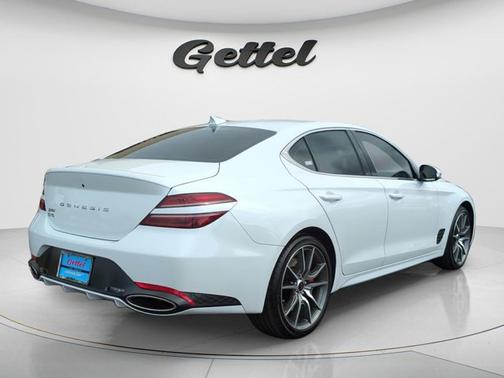 2025 Genesis G70 2.5T RWD