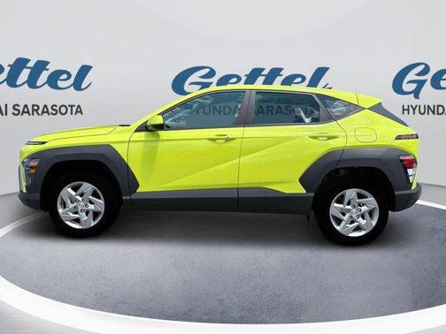 2025 Hyundai KONA SE