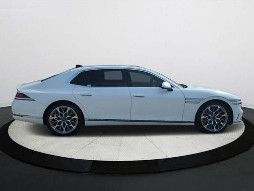 2023 Genesis G90 3.5T e-SC AWD