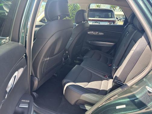 2022 Genesis GV70 2.5T AWD