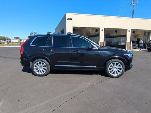 2017 Volvo XC90 Hybrid T8 Inscription