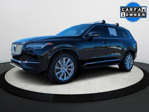 2017 Volvo XC90 Hybrid T8 Inscription