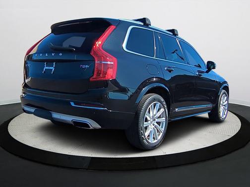2017 Volvo XC90 Hybrid T8 Inscription
