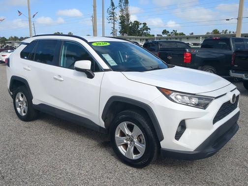 2020 Toyota RAV4 XLE