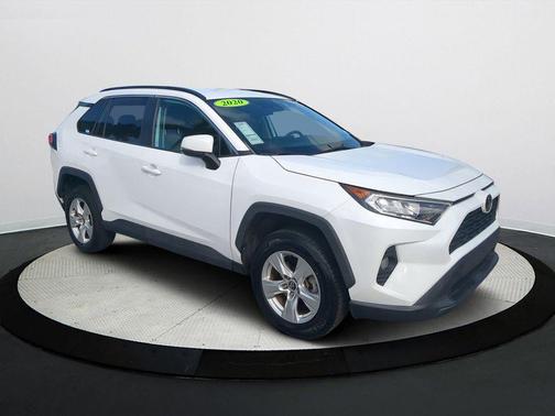 2020 Toyota RAV4 XLE