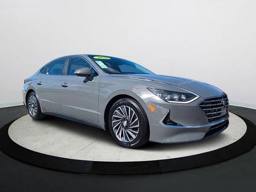 2022 Hyundai SONATA Hybrid Limited
