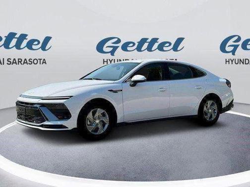 2025 Hyundai SONATA SE