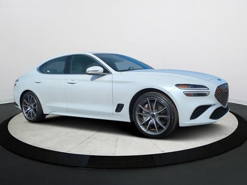 2025 Genesis G70 2.5T RWD