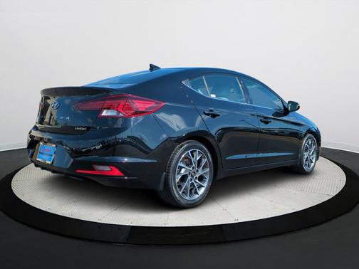 2019 Hyundai ELANTRA Limited