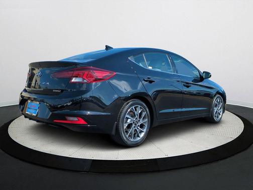 2019 Hyundai ELANTRA Limited