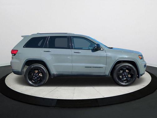 2019 Jeep Grand Cherokee Upland
