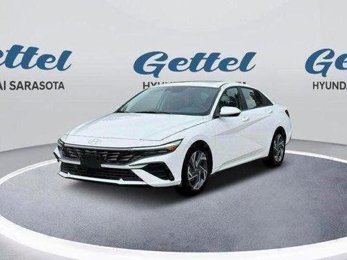 2025 Hyundai ELANTRA SEL