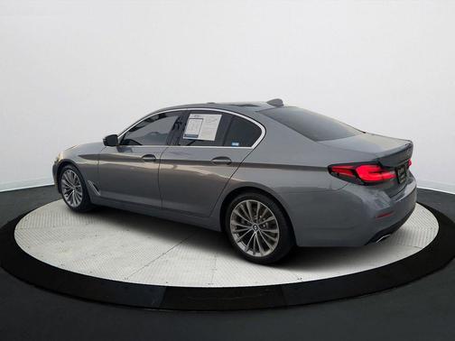 2023 BMW 530 i