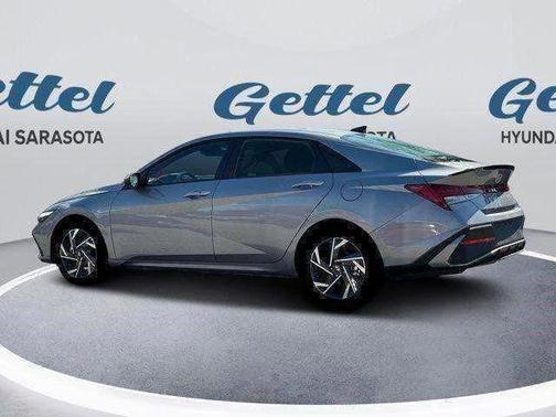 2025 Hyundai ELANTRA HEV SEL Sport