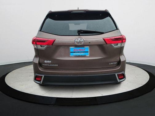 2017 Toyota Highlander Limited