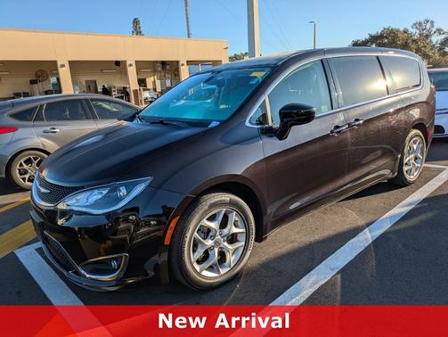 2018 Chrysler Pacifica Touring Plus
