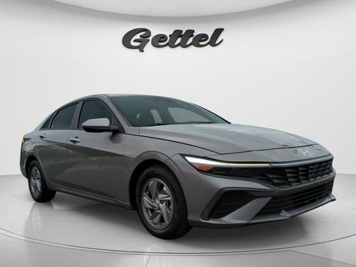 Fluid Metal 2024 Hyundai ELANTRA SE