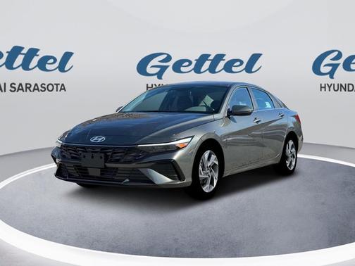 2025 Hyundai ELANTRA SEL Convenience