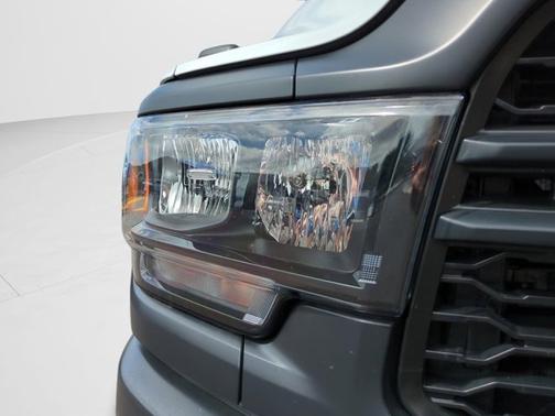 Bright White Clearcoat 2024 RAM 3500 Tradesman Crew Cab 4x4 8' Box