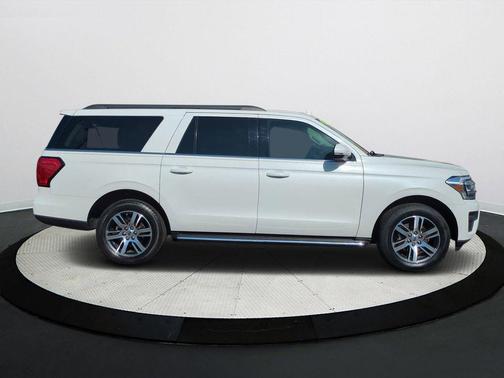 2022 Ford Expedition Max XLT