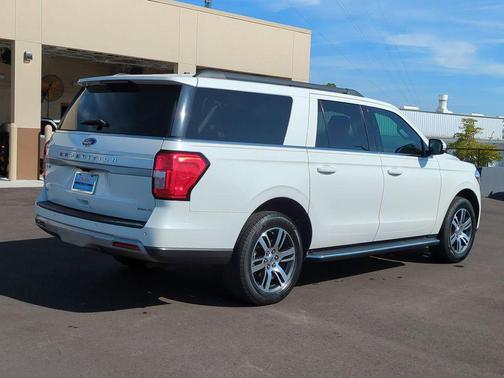2022 Ford Expedition Max XLT