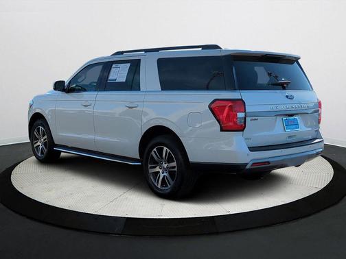 2022 Ford Expedition Max XLT