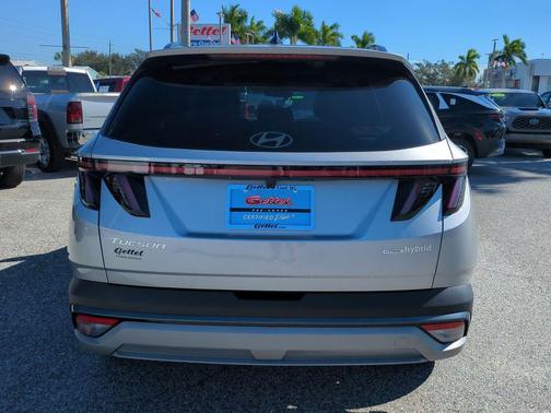 2025 Hyundai TUCSON Hybrid SEL Convenience