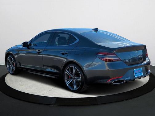 2025 Genesis G70 2.5T RWD