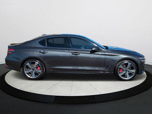 2025 Genesis G70 2.5T RWD