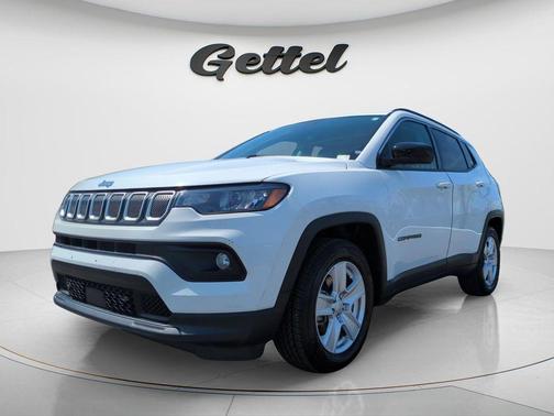 Bright White Clearcoat 2022 Jeep Compass Latitude