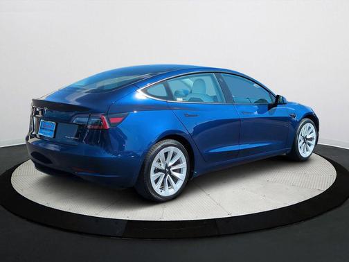 2022 Tesla Model 3 Long Range