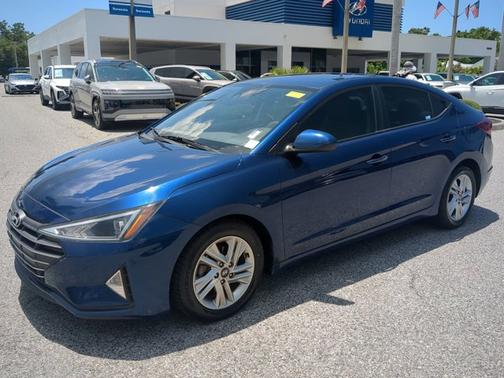 2020 Hyundai ELANTRA SEL