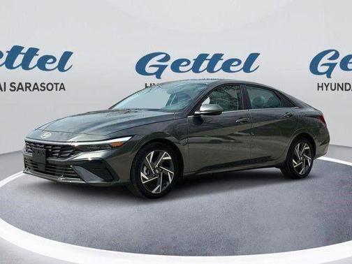 2025 Hyundai ELANTRA Limited
