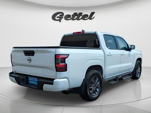 Glacier White 2025 Nissan Frontier SV