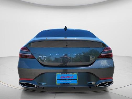 Makalu Gray 2026 Genesis G70 2.5T RWD