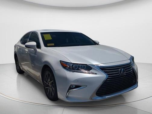 Eminent White Pearl 2018 Lexus ES 350 Base