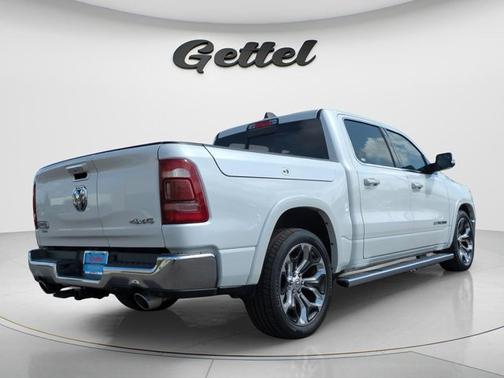 Ivory White Tri-Coat Pearlcoat 2022 RAM 1500 Longhorn