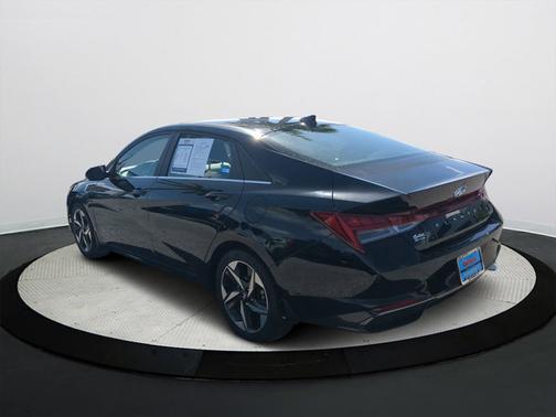 2023 Hyundai ELANTRA HEV Limited