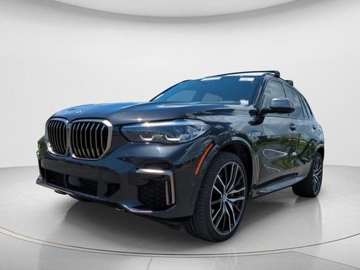Black Sapphire Metallic 2022 BMW X5 M50i