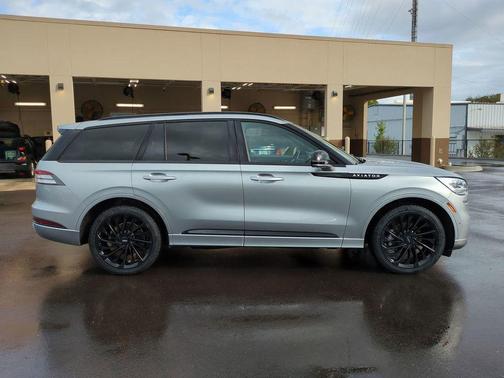 2023 Lincoln Aviator Reserve AWD