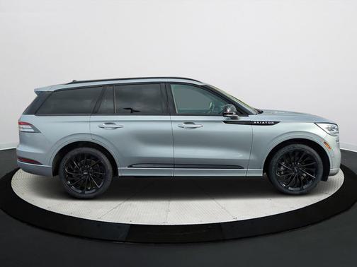 2023 Lincoln Aviator Reserve AWD