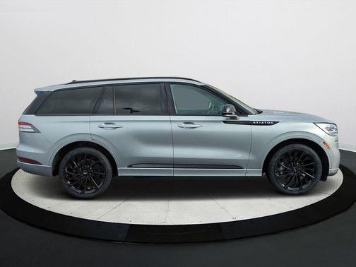 2023 Lincoln Aviator Reserve AWD