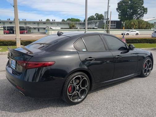 2021 Alfa Romeo Giulia Ti