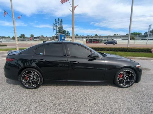 2021 Alfa Romeo Giulia Ti