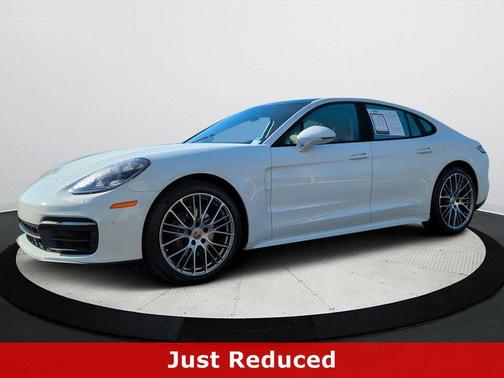 2022 Porsche Panamera 4 Platinum Edition
