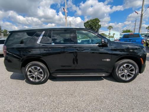 2025 Chevrolet Tahoe LS