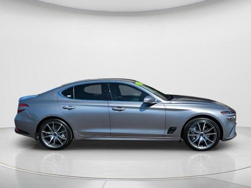 2026 Genesis G70 2.5T RWD