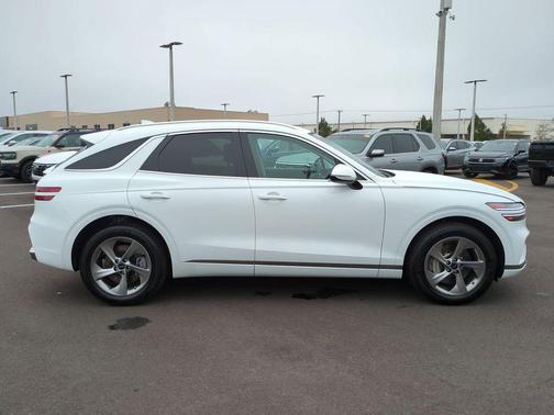 2026 Genesis GV70 2.5T Select
