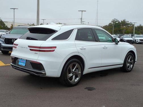 2026 Genesis GV70 2.5T Select